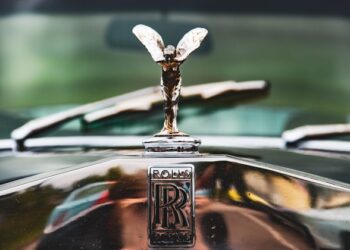 Rolls-Royce CEO Predicts Nuclear-Powered AI Will Propel Firm to Top Spot in UK Market