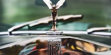 Rolls-Royce CEO Predicts Nuclear-Powered AI Will Propel Firm to Top Spot in UK Market