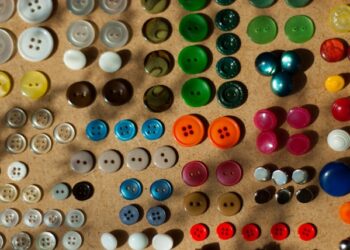 Unsupervised Learning: Finding Hidden Patterns Without Labels