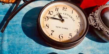 Why Predictive AI Cannot Plan and Why Stability AI Can