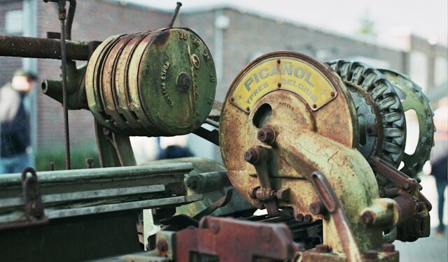 The Machinery of Thought: How Centuries of Invention Led to Artificial Intelligence