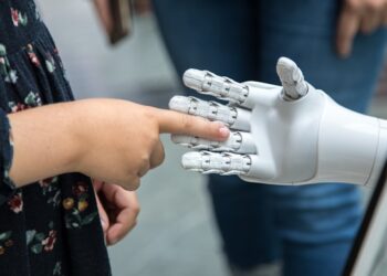 Robotics and the Dream of Mechanical Mind